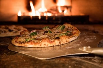 How To Use A Wood Fired Pizza Oven? Good Tips in 2023