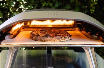 How To Use Ooni Pizza Oven? Good Tips and Guides in 2023